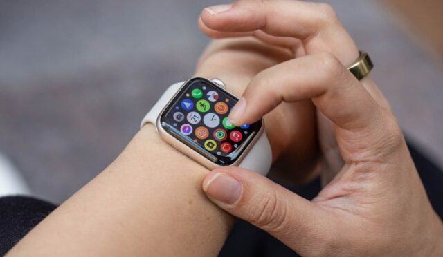 Apple Watch SE Büyük İndirimde: En Ucuz Fiyatına Ulaştı!