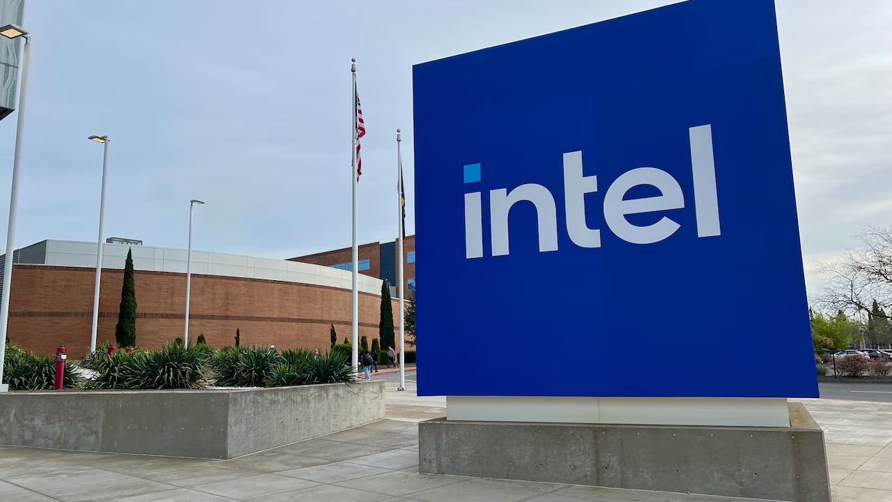 iflasin ayak sesleri intel 2025te toplamda 24 bin kisiyi isten cikaracak 0 6dyw4ewj